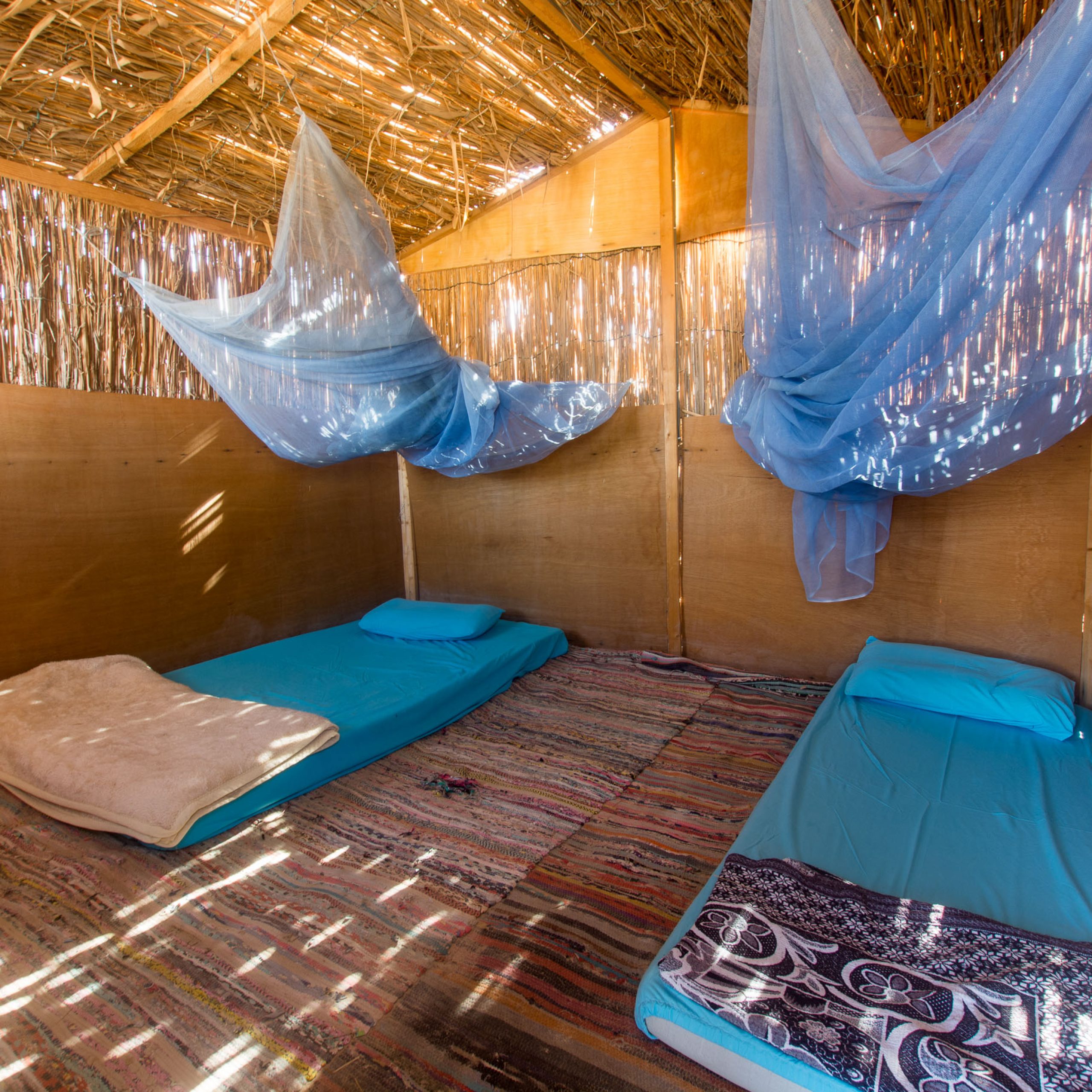 Hut with Fan and shared bathroom